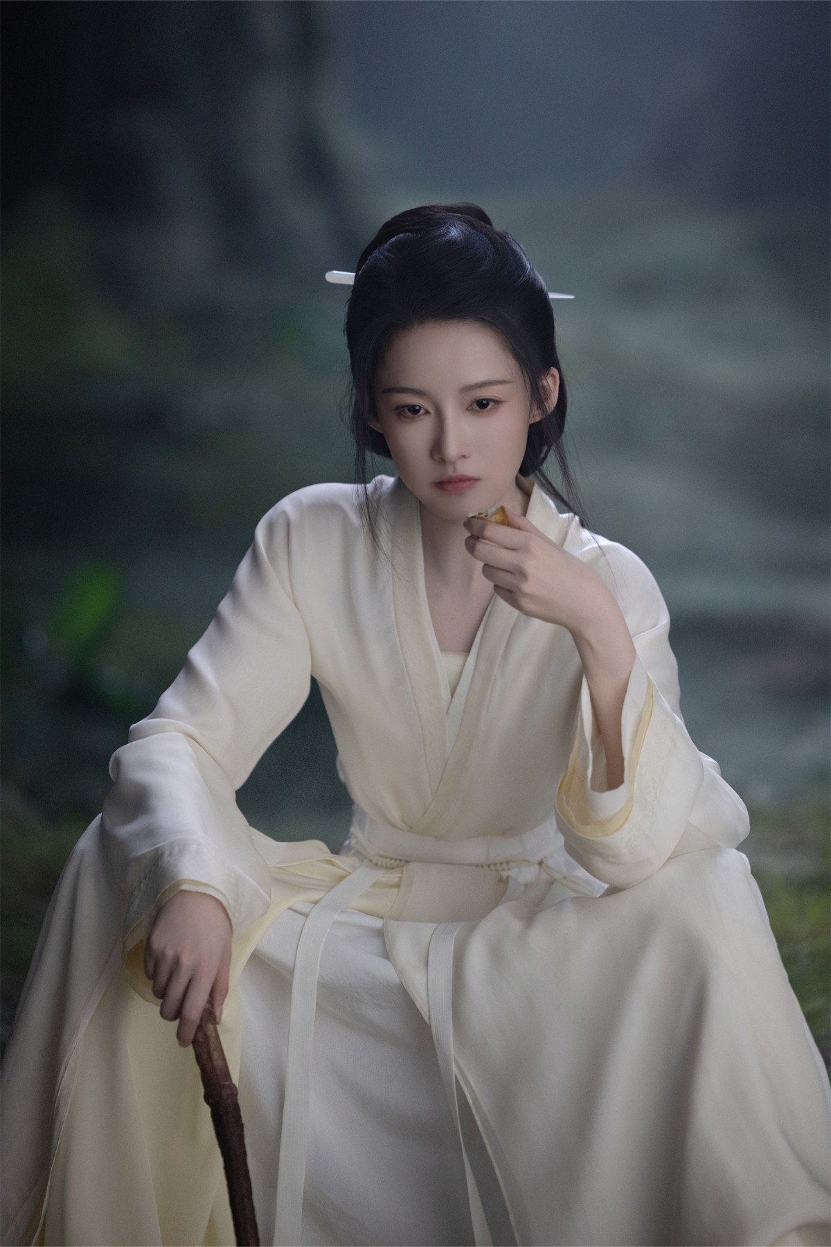 李沁为新剧大规模摇人