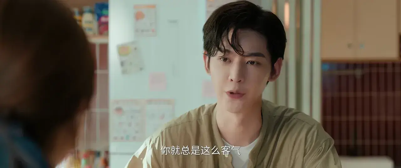 男演员身材多重要？《许我耀眼》陈伟霆和唐晓天同框，差别很明显