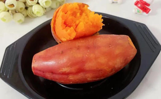 蒸红薯时，不要再直接蒸，教你几招，比烤的还好吃！软糯香甜流汁