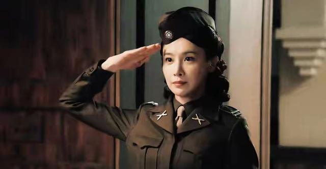 她明明比吴越漂亮，也比曾黎年轻，偏偏于和伟两次都没带动她