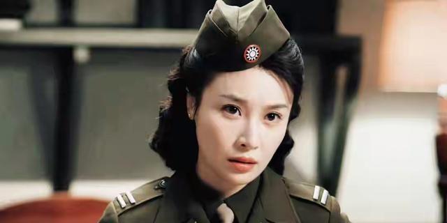 她明明比吴越漂亮，也比曾黎年轻，偏偏于和伟两次都没带动她