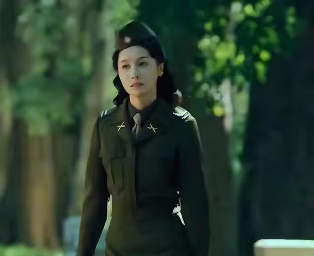 她明明比吴越漂亮，也比曾黎年轻，偏偏于和伟两次都没带动她