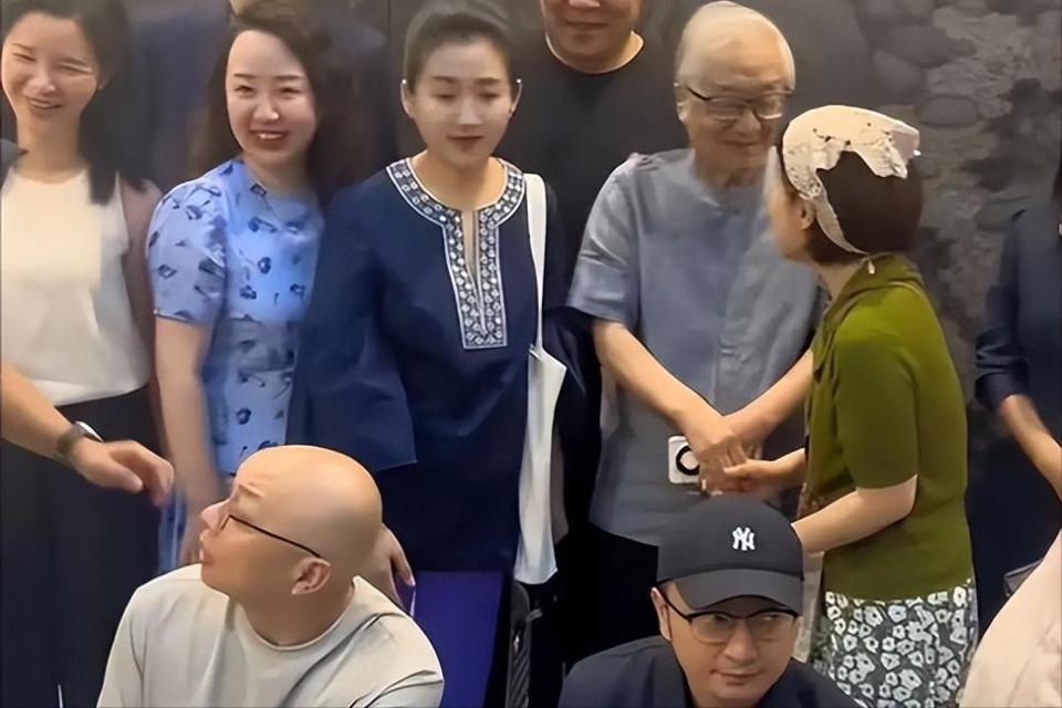 “央视一姐”王小丫：一婚嫁富豪 二婚高官 两婚未孕