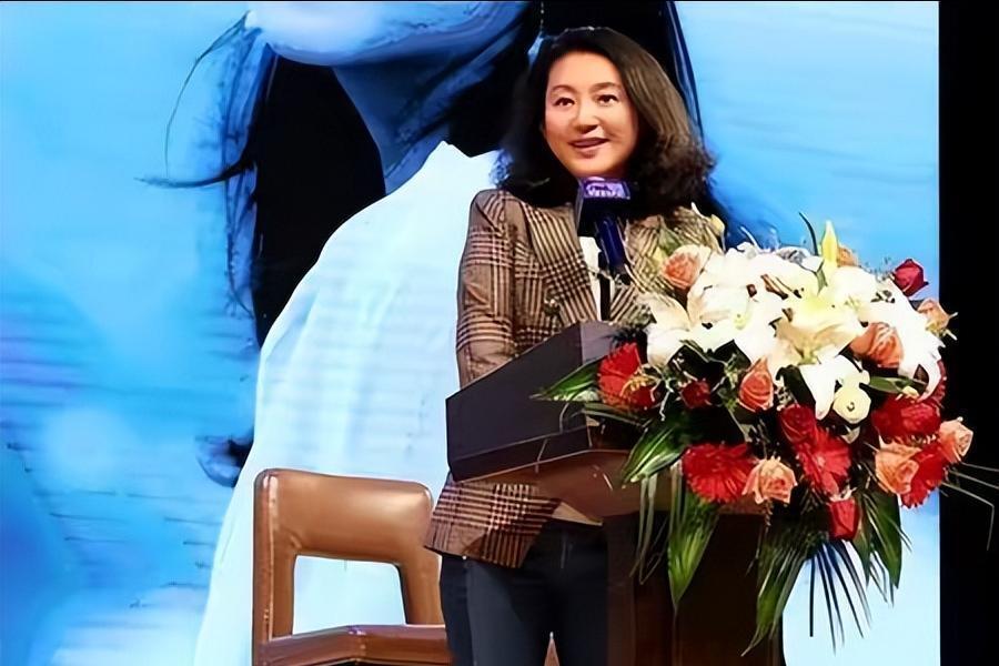 “央视一姐”王小丫：一婚嫁富豪 二婚高官 两婚未孕