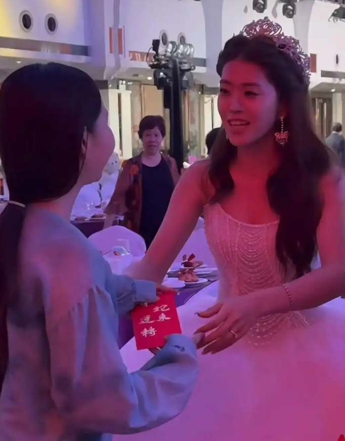 广东人为什么对网友盛赞的“婚俗清流”无感？︳街谈巷议