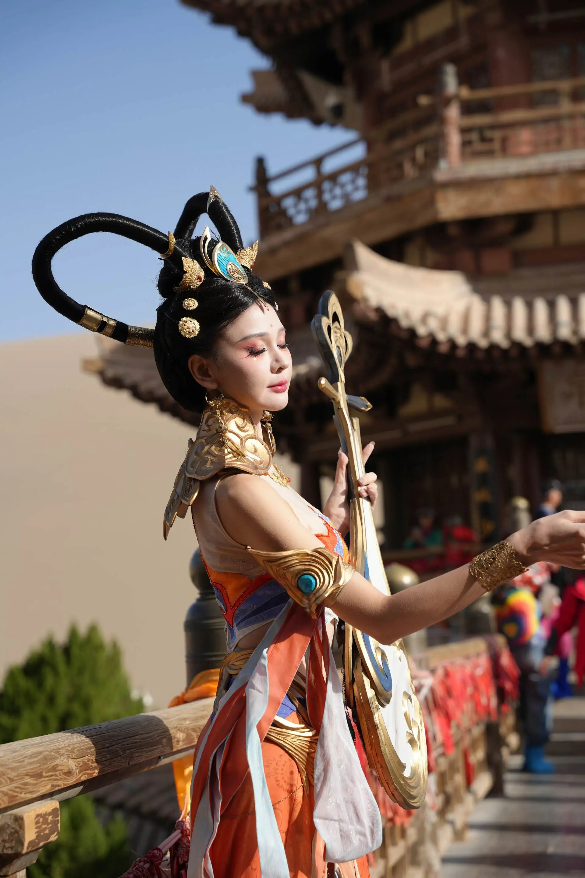 敦煌飞天音乐会上，这位coser火了，cos的是杨玉环遇见飞天，好美