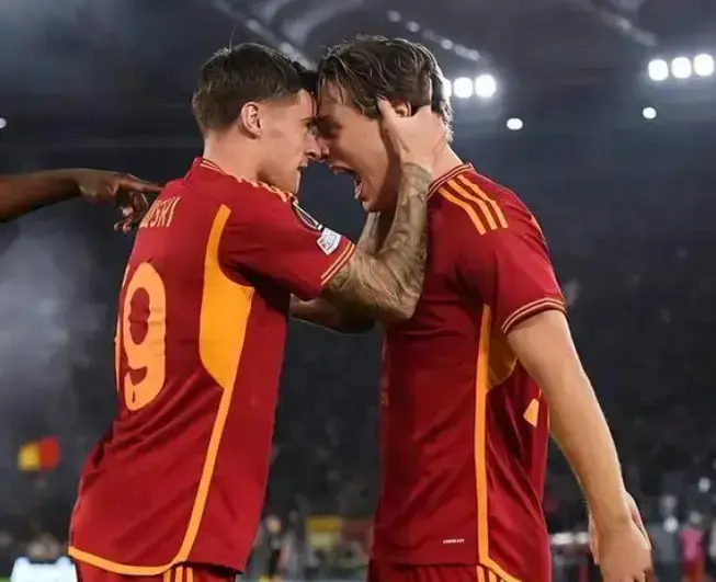 罗马2-0击溃领头羊，卢卡库10场8球令国米震颤！
