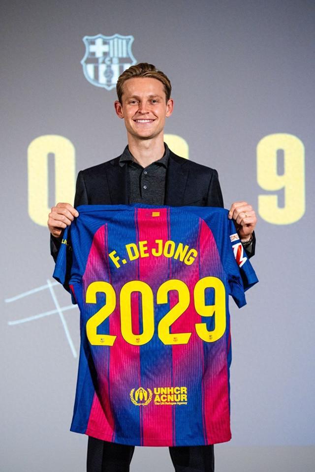 巴萨与荷兰球星德容续约至2029年