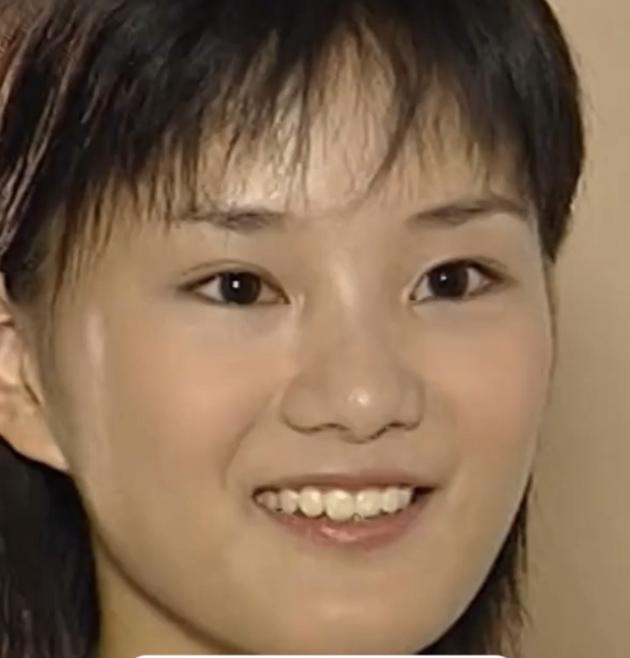 演员馨子上热搜，称无人找其拍戏，曾力压黄圣依当女主