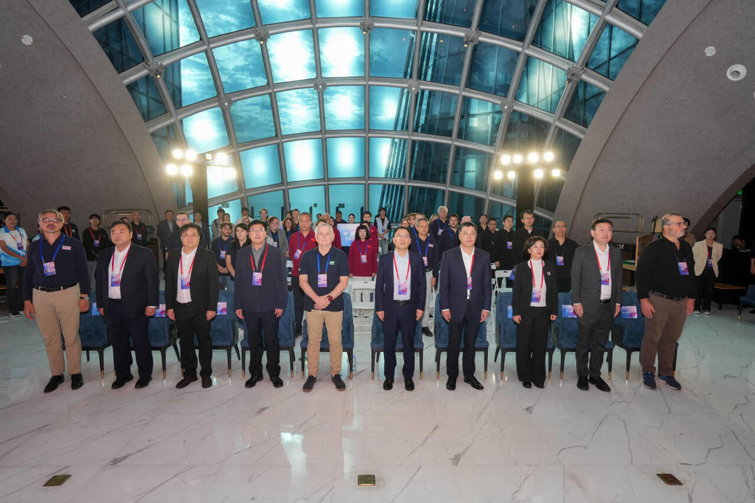 走出欧美首进中国！2025年“巴菲特杯”桥牌对抗赛在青开赛