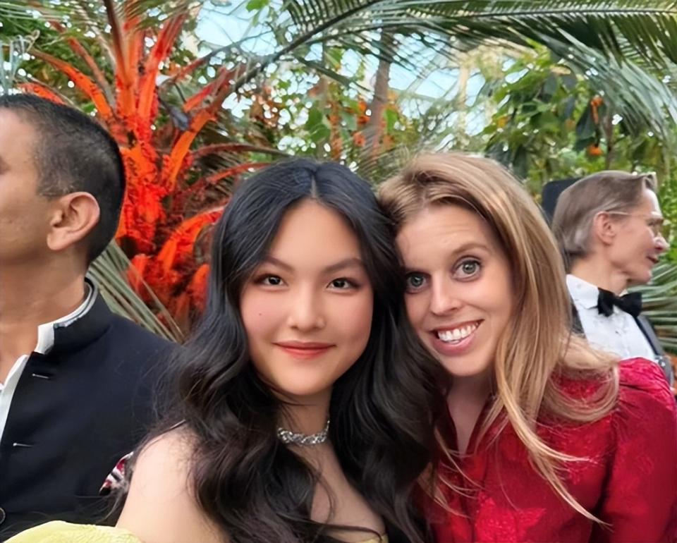 同样是富人养儿女，向太用自己的亲身教训，给李湘“提了个醒”！