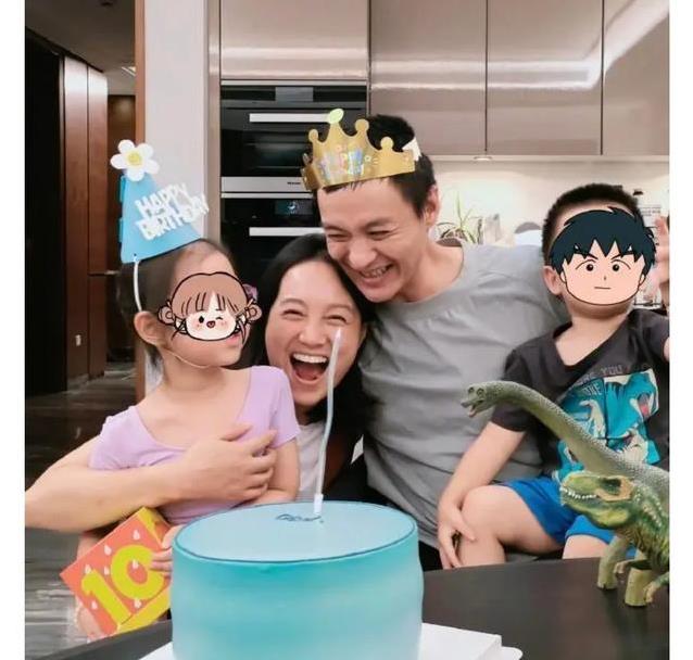 朱丹被骂重男轻女，8岁女儿首次露面，网友瞬间闭嘴了