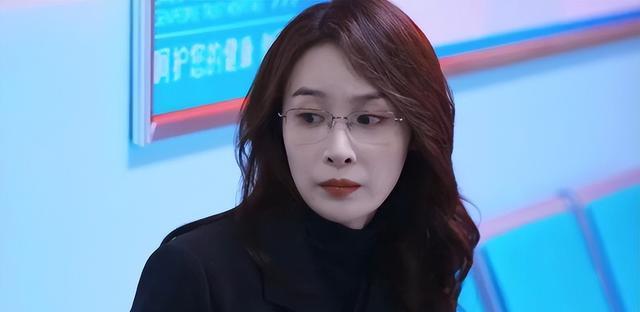 她明明比吴越漂亮，也比曾黎年轻，于和伟两次合作都没让她出圈