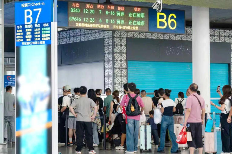 17趟列车同时检票！全国最忙高铁站上演名场面