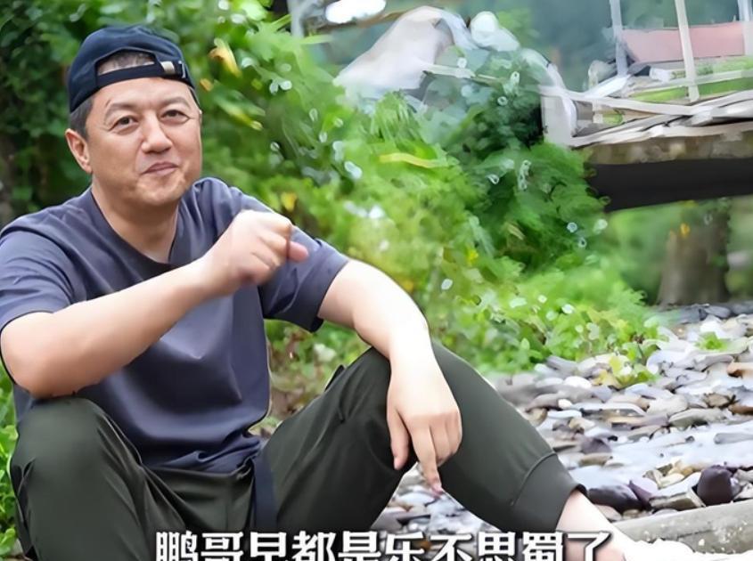 同样都是女儿，为何李亚鹏要紧握李嫣的抚养权，却放弃小女儿呢？
