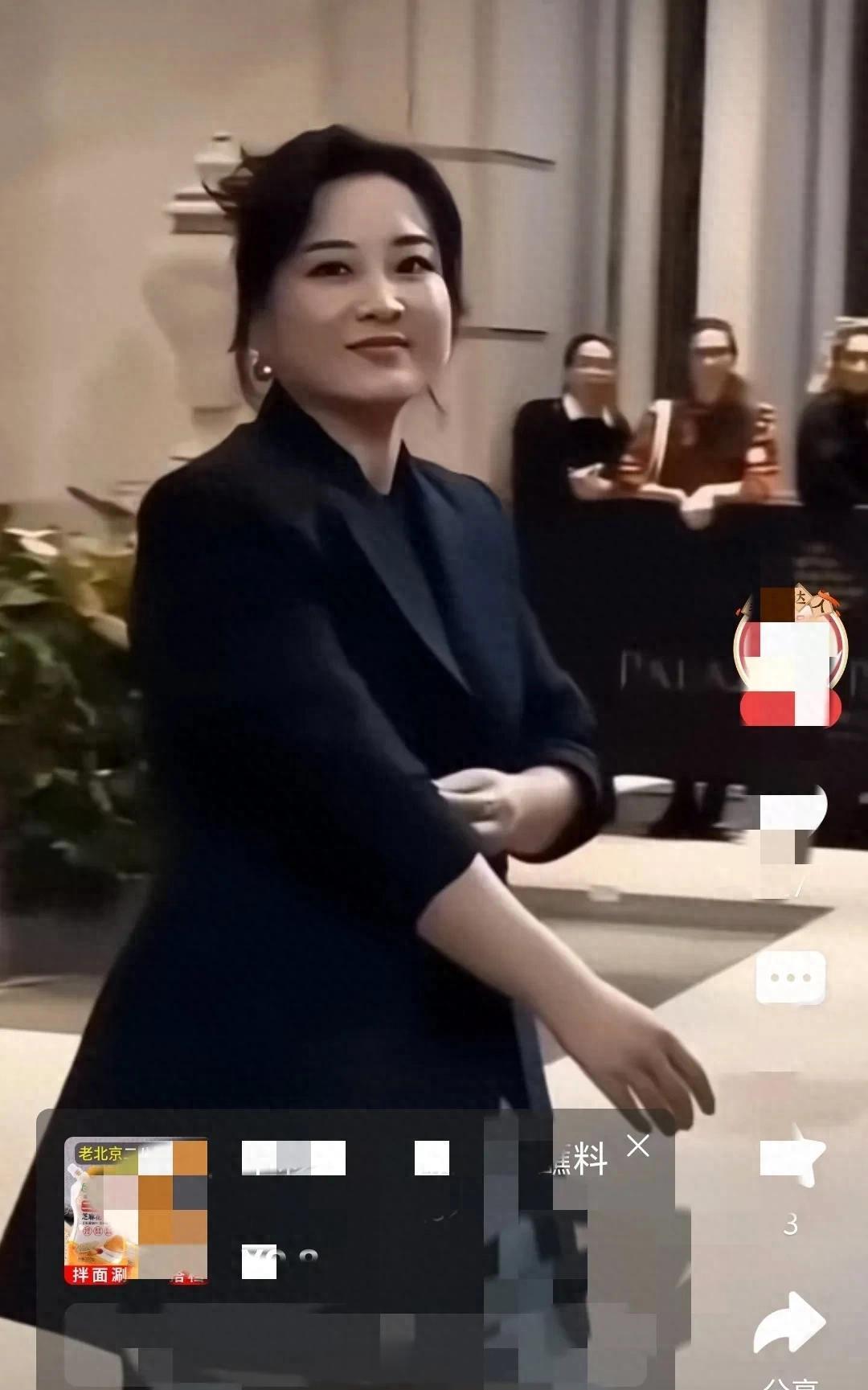 贾玲又胖回去了？出入高端娱局的她，又是有什么新动作了？