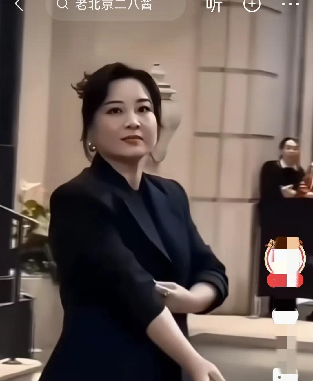 贾玲又胖回去了？出入高端娱局的她，又是有什么新动作了？