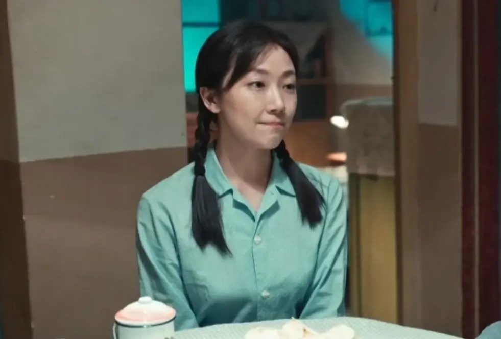 《依依向北风》直到被养女背刺，盛雪竹才知，乔正君的算计有多狠