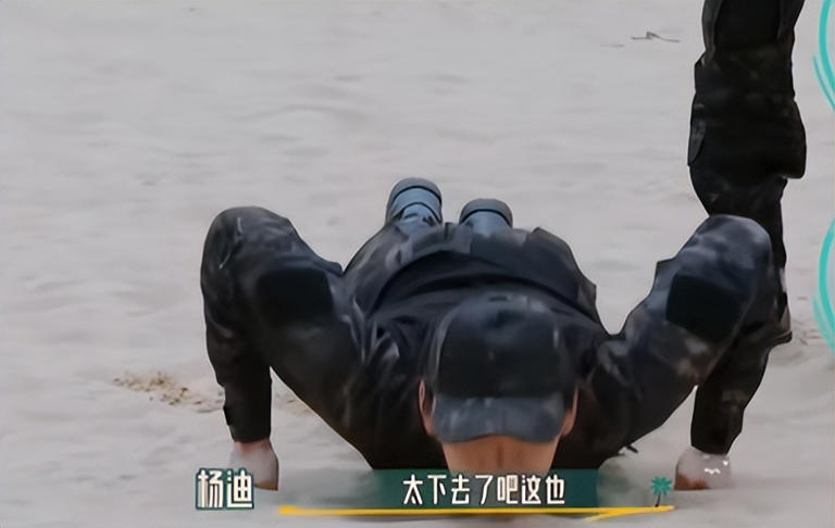 钱再多有什么用？向华强二子现状给为人父母者提了个醒