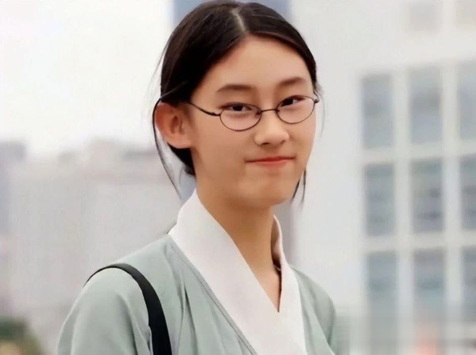 “消失”多年清华才女武亦姝再入公众视线，证实董卿当年没说错