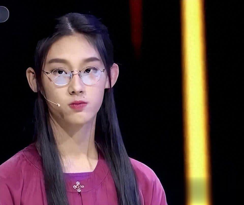 “消失”多年清华才女武亦姝再入公众视线，证实董卿当年没说错