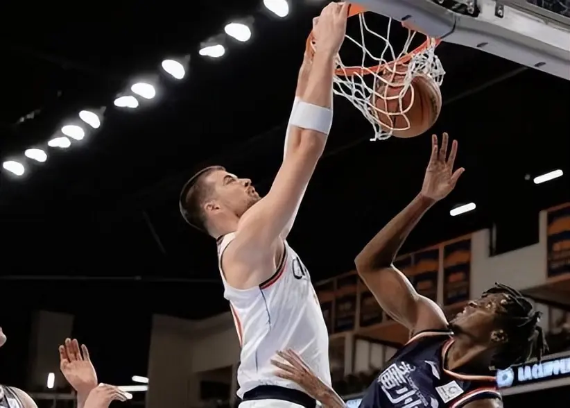 46分大胜龙狮！登炮合砍20分13助，8投15分，快船找到4号位答案