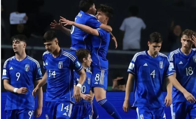 3-0！世界杯8强定7席！美国完胜意大利昂首晋级8强，3组对决出炉