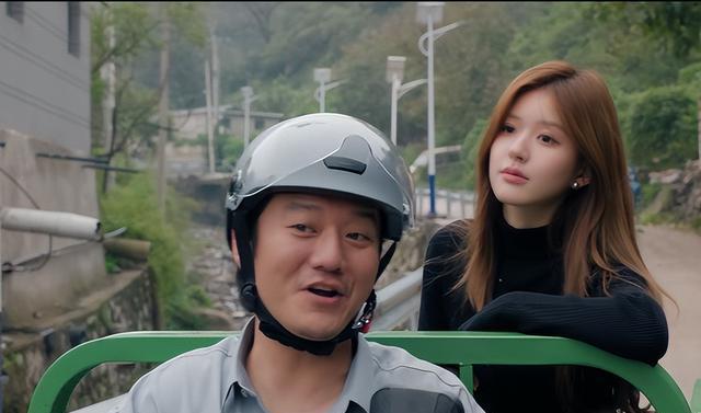 《许我耀眼》的三个“关系户”，有人戏多演技尴尬，有人戏少惊艳