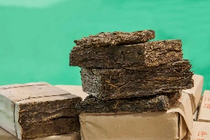 同样是氟中毒，为啥一个伤牙更重一个伤骨更重？揭开饮水与饮茶的“隐秘角落”