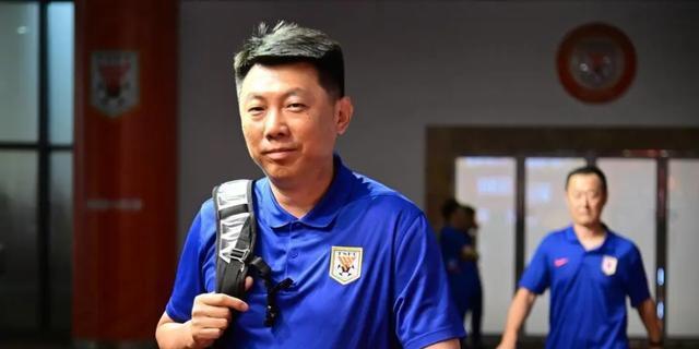 谁来当主帅？韩鹏11月将离开山东泰山，好消息是踢完上海海港再走