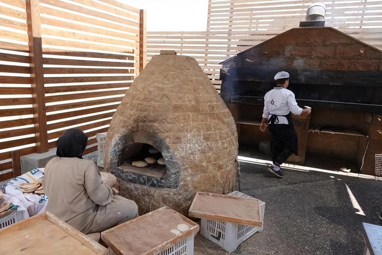 同样是小麦，为什么中国人会吃蒸馒头，欧洲人吃的却是烤面包？