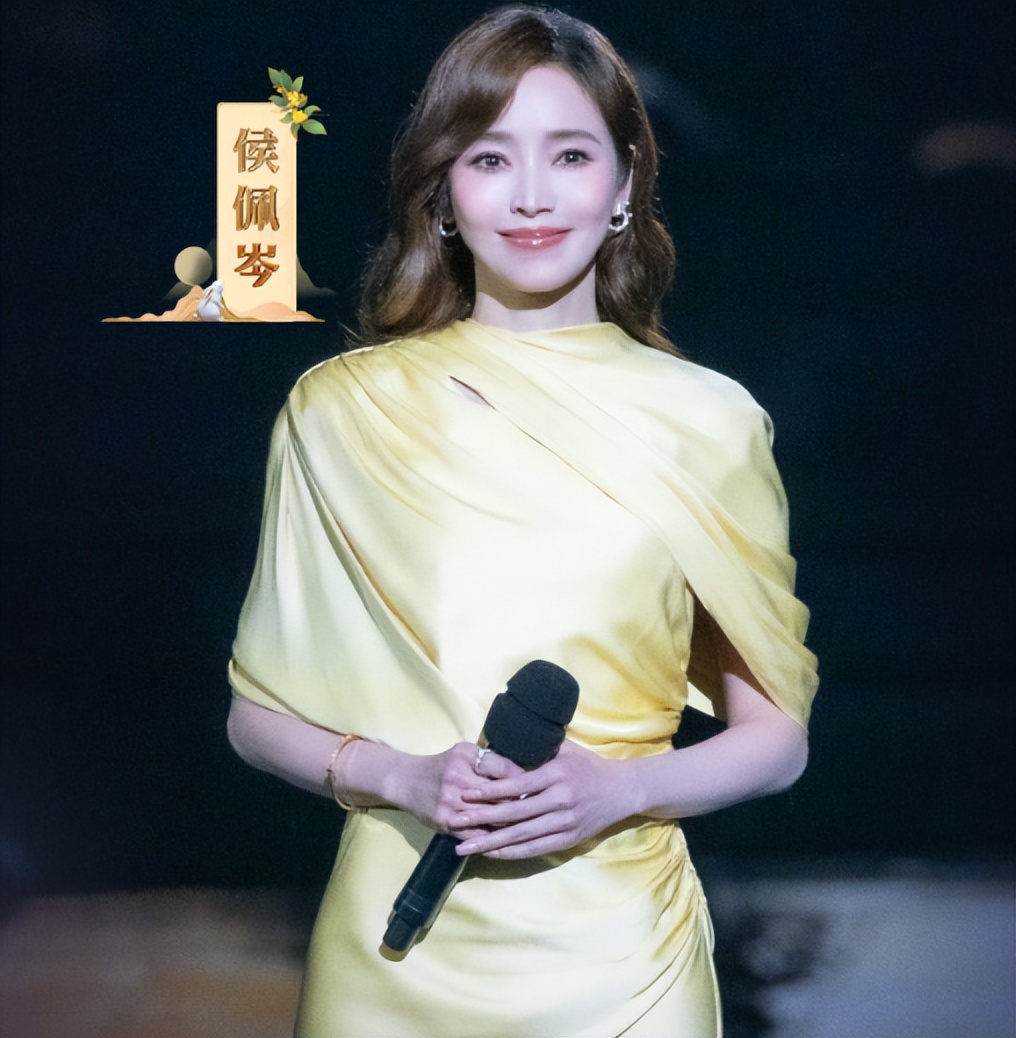 央视中秋晚会亮点多！沈腾正经、宋佳绝美，韩红周深歌声动人