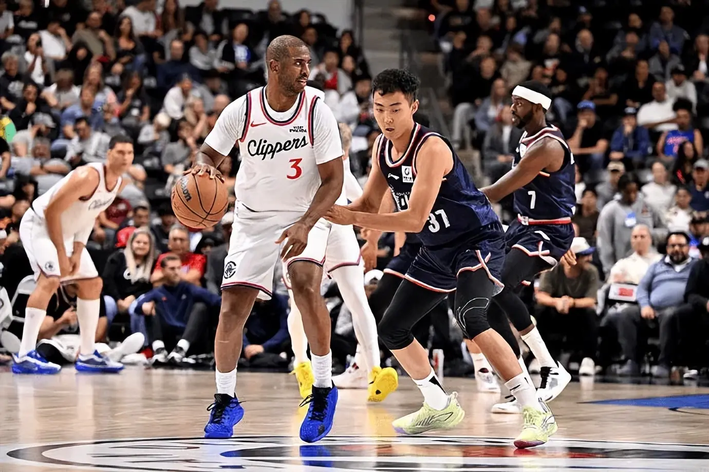 15分6板4助！成NBA历史第2人，你再这么打下去，哈登首冠也不远了