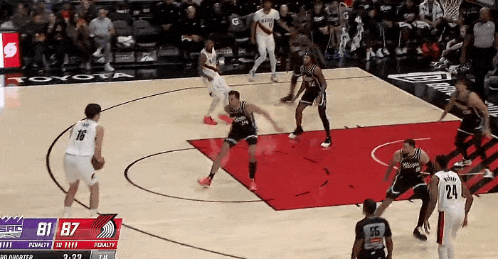 【NBA·季前赛】杨瀚森走出首战低迷，登场17分钟砍下16分4篮板3盖帽