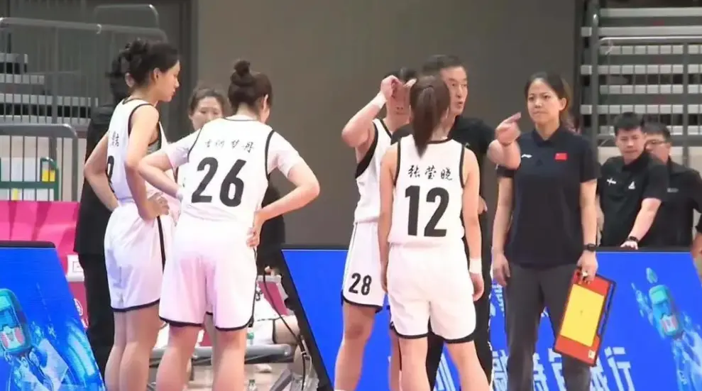 79比68大胜11分！女篮新科冠军获开门红：5国手缺席照样掀翻对手