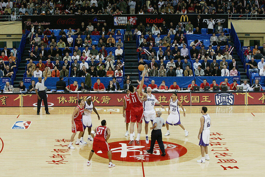 NBA打中国赛都自带什么？