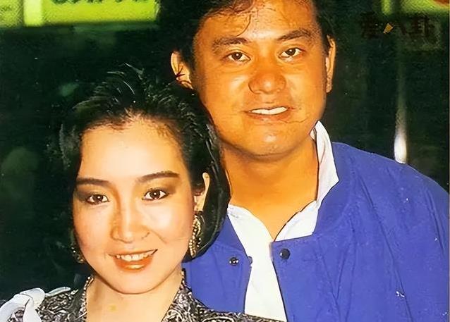 一见钟情闪婚1年，她无法生育，他却相守45年不离不弃