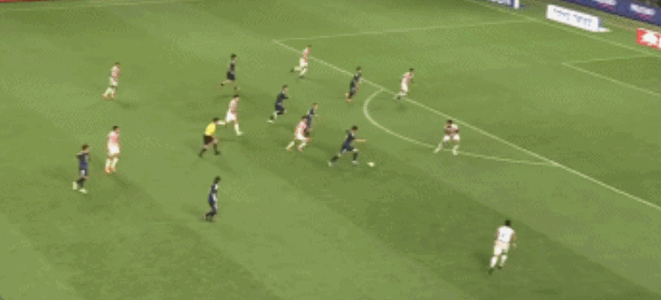 2-2绝平！亚洲第一被爆冷，连续3场不胜，韩国更惨了：0-5输巴西