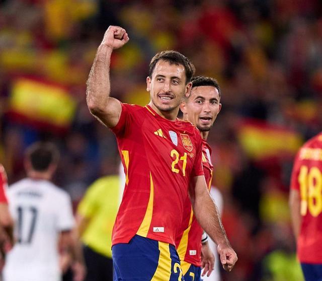 2：0！巴萨飞翼神鬼莫测，悍将任意球世界波，西班牙完胜3连胜开局