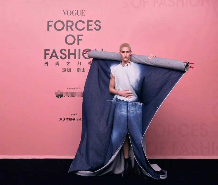 业内曝娜扎被抢休息室，刘亦菲聊天被保镖监听，好精彩的后台大瓜