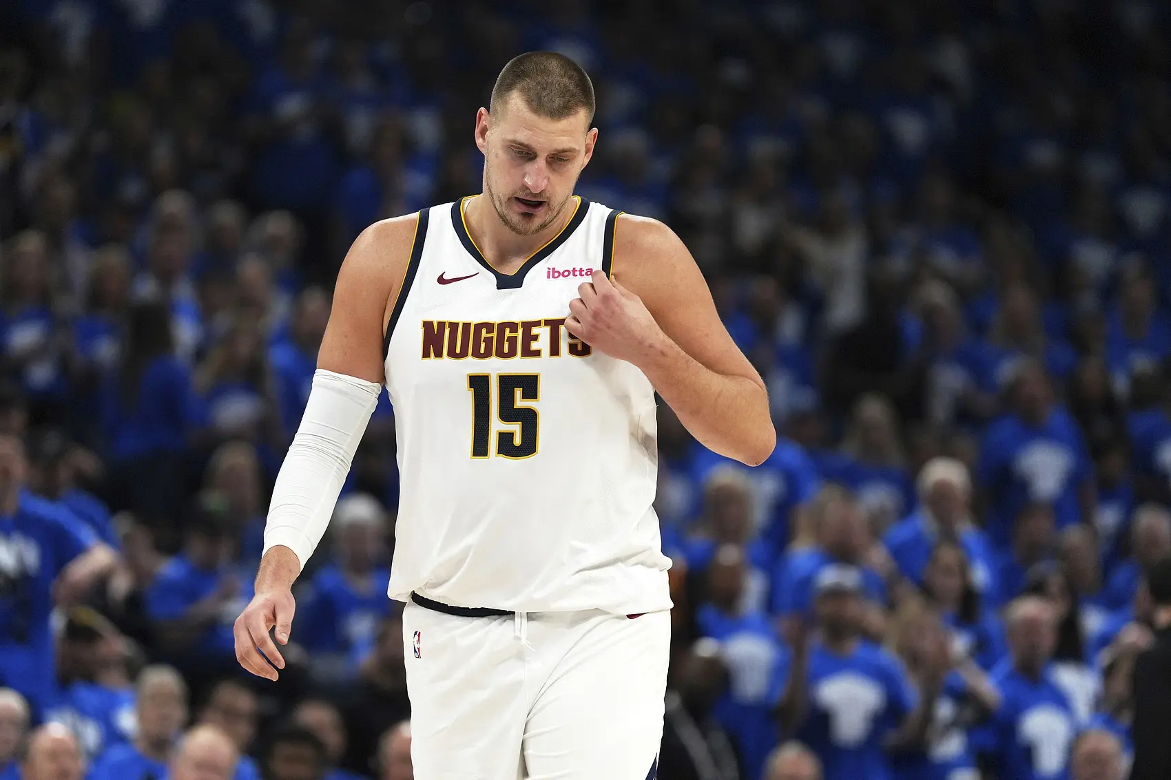NBA现役体重最大的10名球员：杨瀚森122公斤排第九 第一名138公斤