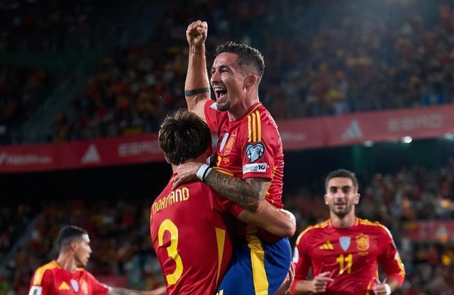 2：0！巴萨飞翼神鬼莫测，悍将任意球世界波，西班牙完胜3连胜开局