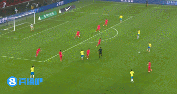 吉马良斯：很高兴为埃斯特旺助攻，赛前告诉他对方后卫有时会打盹