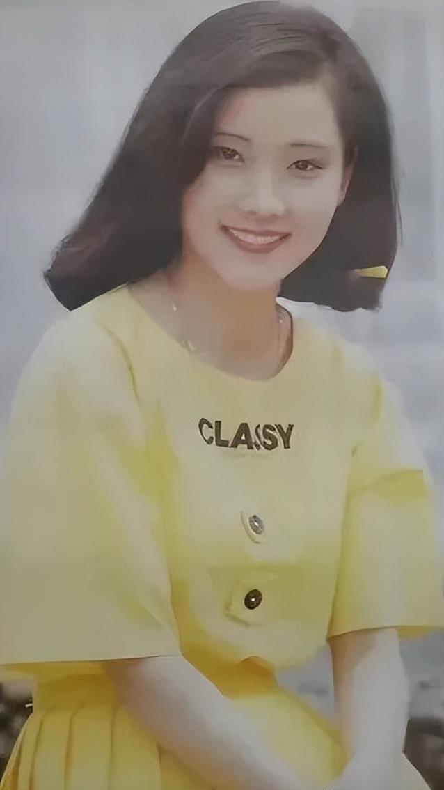 从苦日子走来，演戏从不装，60岁封后感动全场