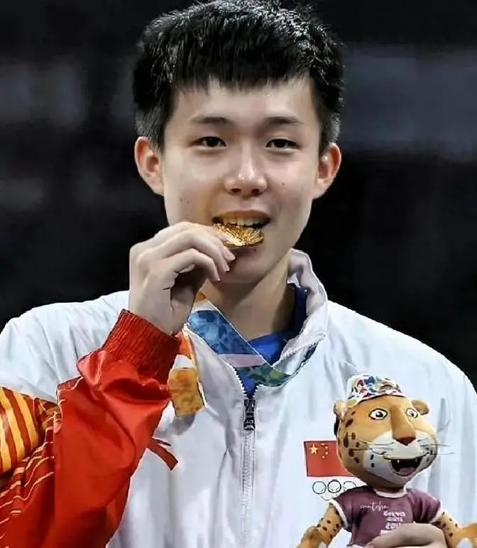 22岁逆袭！陪练向鹏成国乒“狙击手”，有望克张本智和等日韩高手