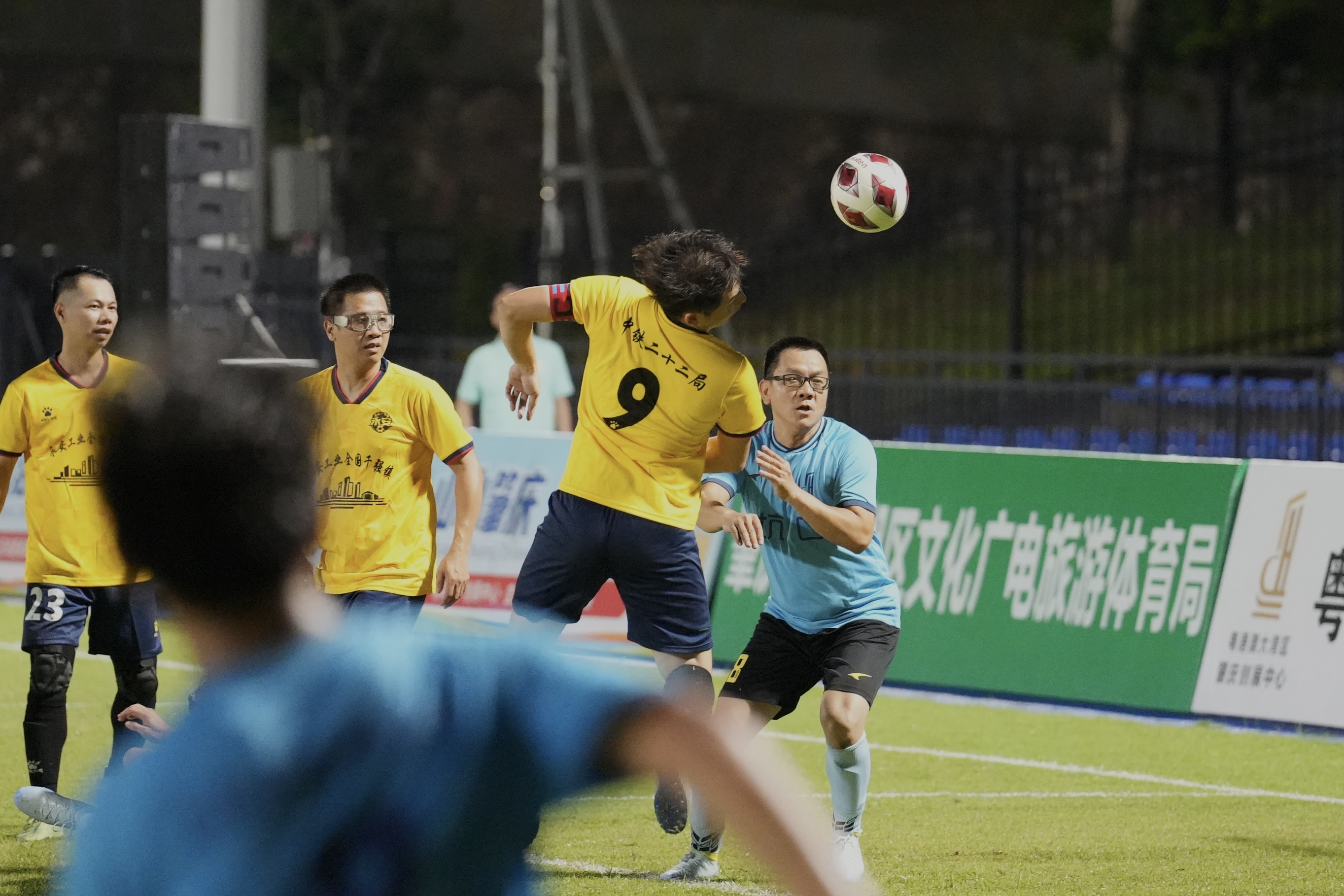 肇庆“鼎超”揭幕战雨中开赛，坑口街道4：0豪取开门红