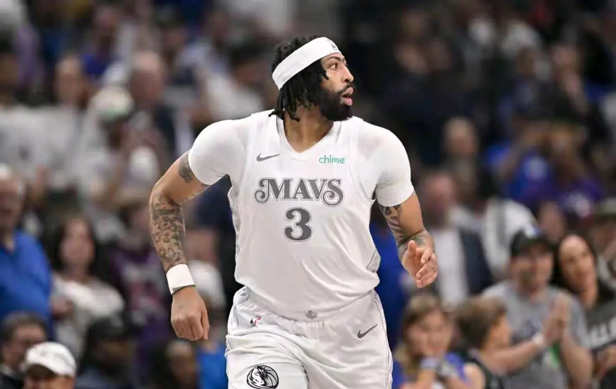 莱夫利10分 NBA季前赛独行侠116-120不敌黄蜂 浓眉12分