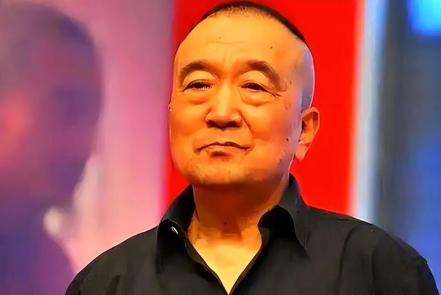 78岁李保田蜗居小房，拒拍广告却拿大奖，生活简单到意外