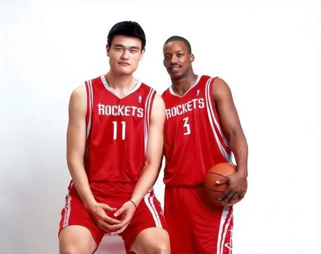 惠特摩尔首秀10分1帽，杰伦格林连场缺阵，火箭双喜临门