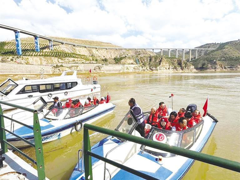 实力担当 十大热门景区构筑首府国庆假期文旅黄金矩阵